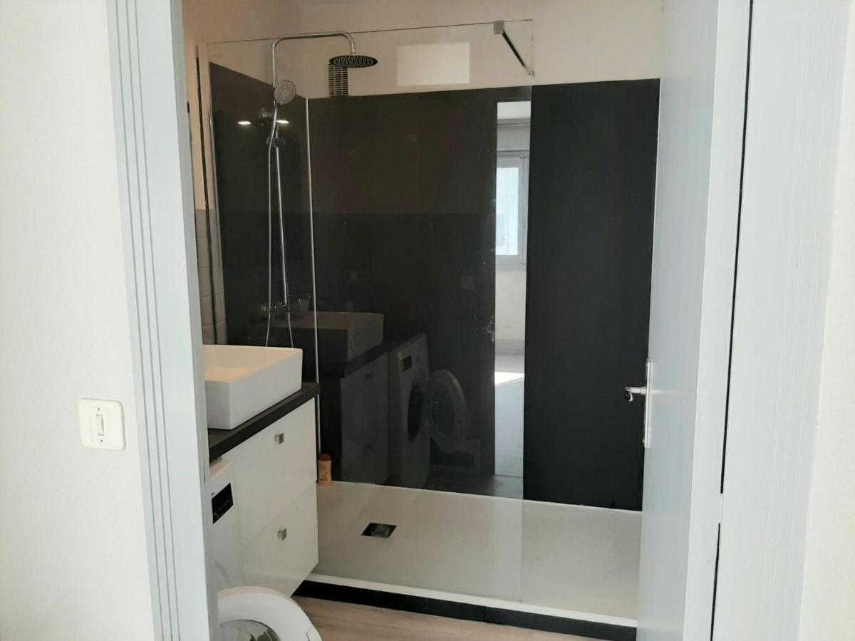 Appartement Confortable En Plein Centre De Saint-Jean-De-Luz, A Deux Pas De La Plage Et Des Commerces - Fr-1-239-586 Luaran gambar